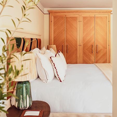 Hotel Lou Pinet Saint-Tropez Room photo